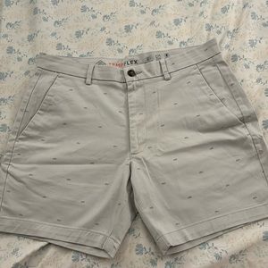 St. John’s Bay Men’s shorts 34W
